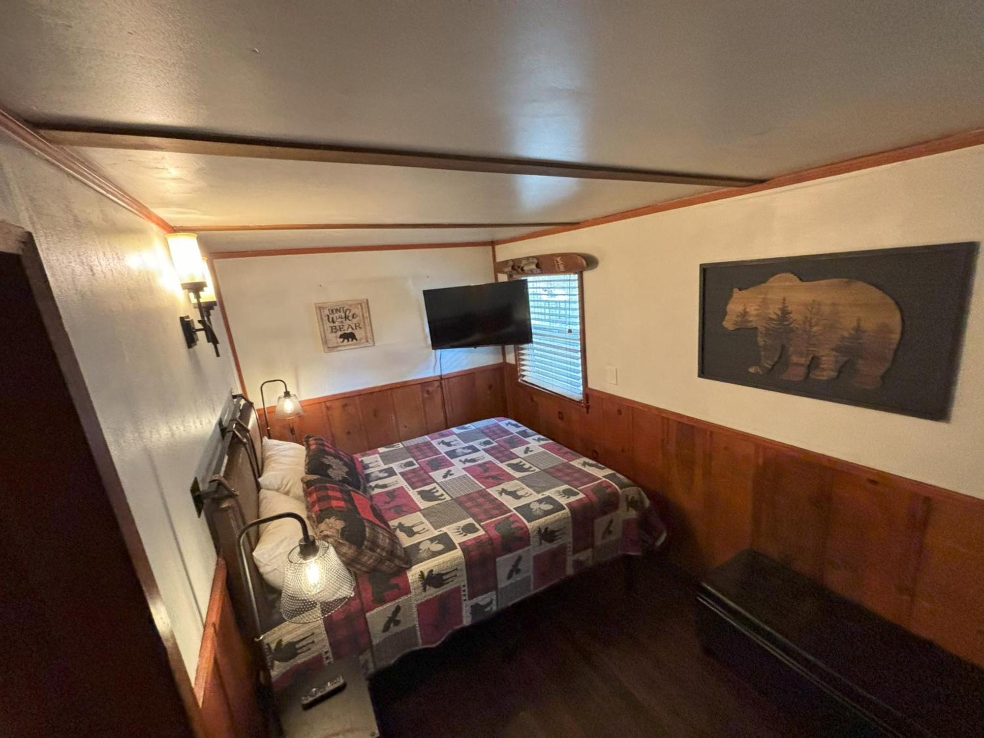 Snow Bunny Lodge - Perfect Big Bear Getaway! Deck With A New Hot Tub And Charcoal Barbecue! Big Bear Lake Εξωτερικό φωτογραφία