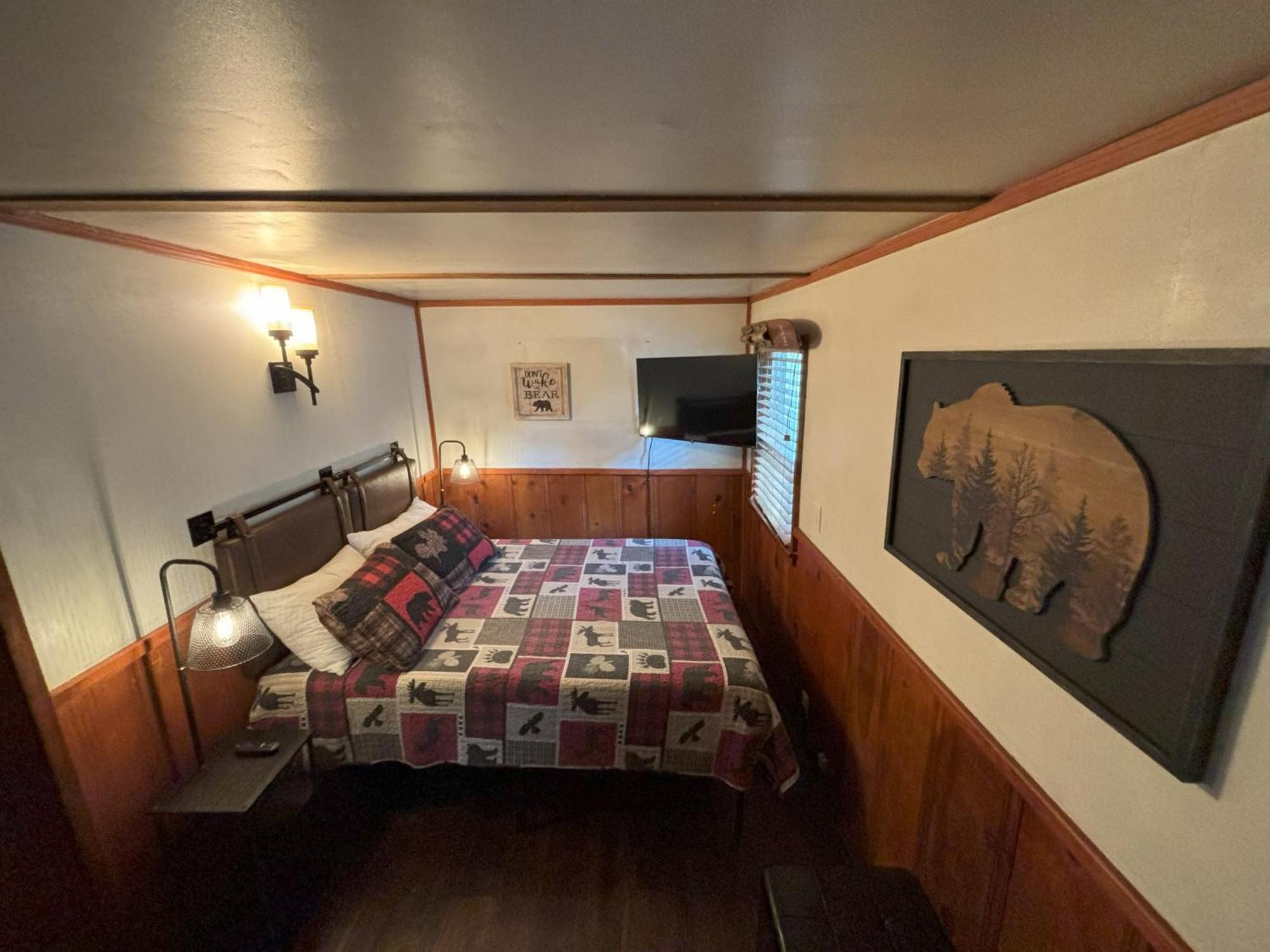 Snow Bunny Lodge - Perfect Big Bear Getaway! Deck With A New Hot Tub And Charcoal Barbecue! Big Bear Lake Εξωτερικό φωτογραφία