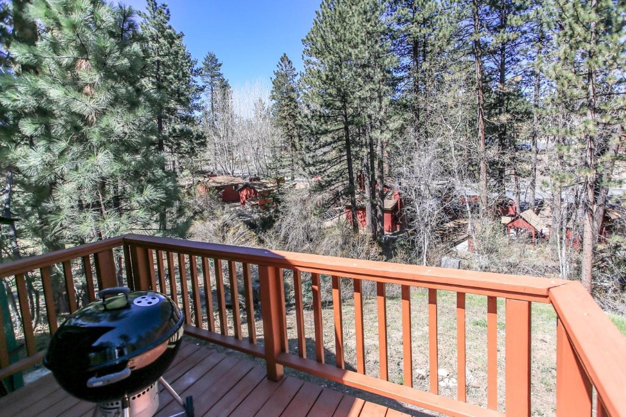 Snow Bunny Lodge - Perfect Big Bear Getaway! Deck With A New Hot Tub And Charcoal Barbecue! Big Bear Lake Εξωτερικό φωτογραφία